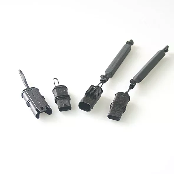Alpha Racing Plug Set 4-Piece, 2015-2016