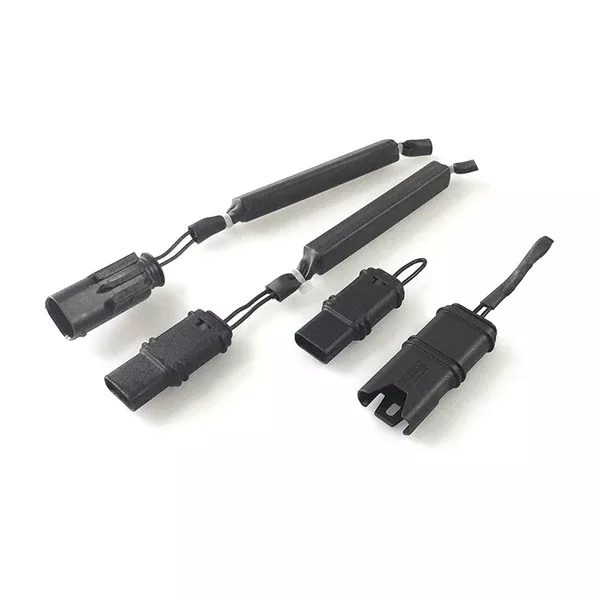 Alpha Racing Plug Set 4-Piece, 2017-2018