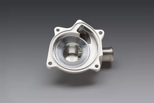 Yoshimura GSX-R1000 17-21 Mod Lite / Dwarf Water Pump Cover